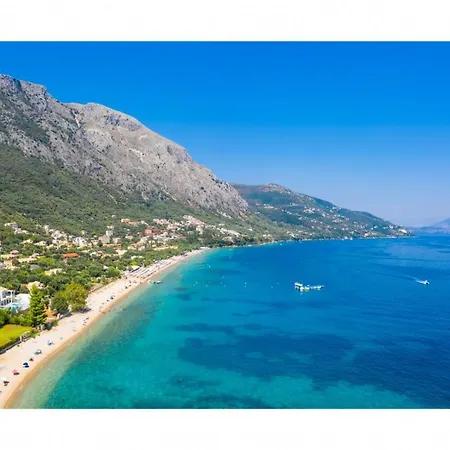 Nikolakis Villa *